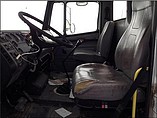 FREIGHTLINER FL70 Photo #4