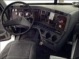 FREIGHTLINER COLUMBIA 120 Photo #5