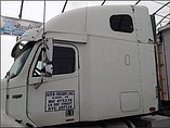 FREIGHTLINER COLUMBIA 120