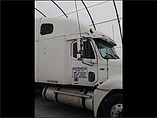 FREIGHTLINER COLUMBIA 120 Photo #5