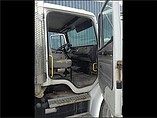 FREIGHTLINER FL70 Photo #2