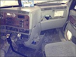 FREIGHTLINER C120-CENTURY Photo #9
