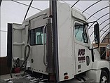 FREIGHTLINER C120-CENTURY Photo #4