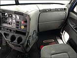FREIGHTLINER COLUMBIA 120 Photo #6