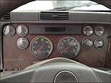 FREIGHTLINER CENTURY Photo #8