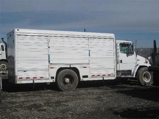 FREIGHTLINER FL60 Photo