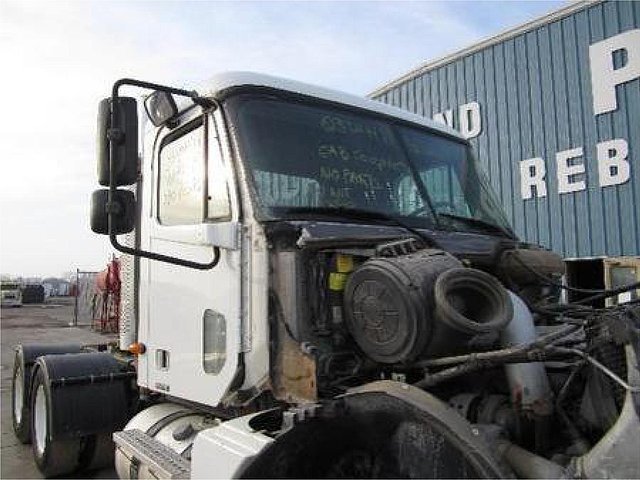 FREIGHTLINER COLUMBIA 120 Photo