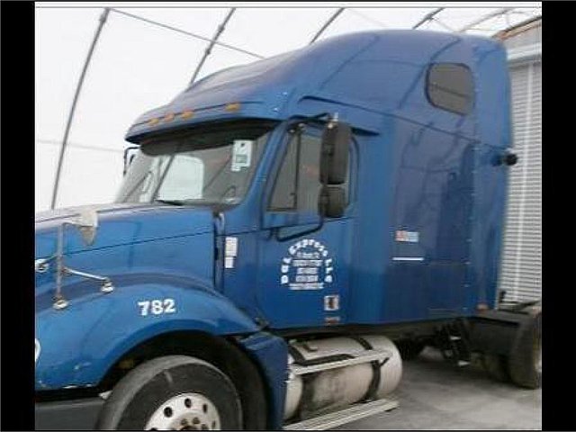 FREIGHTLINER COLUMBIA 120 Photo