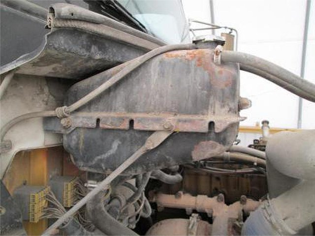 FREIGHTLINER FL80 Photo