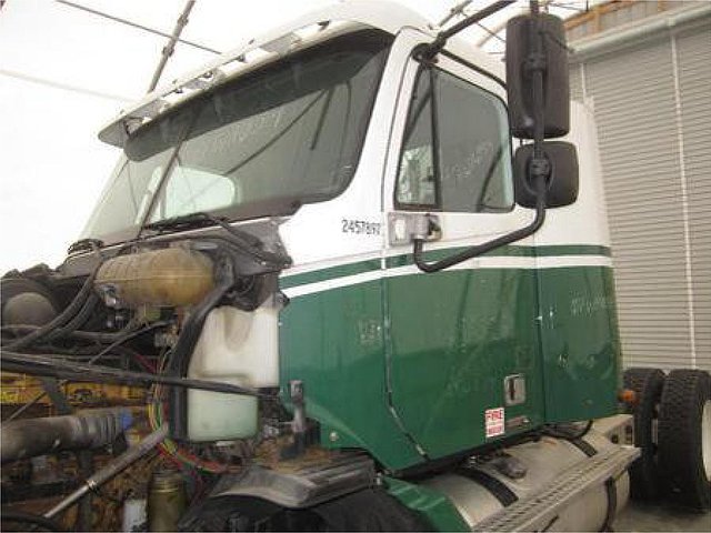 FREIGHTLINER COLUMBIA 112 Photo