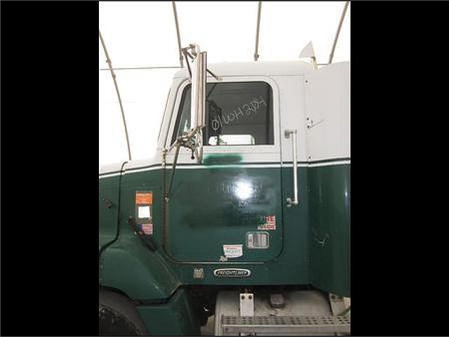 FREIGHTLINER FLD112 Photo
