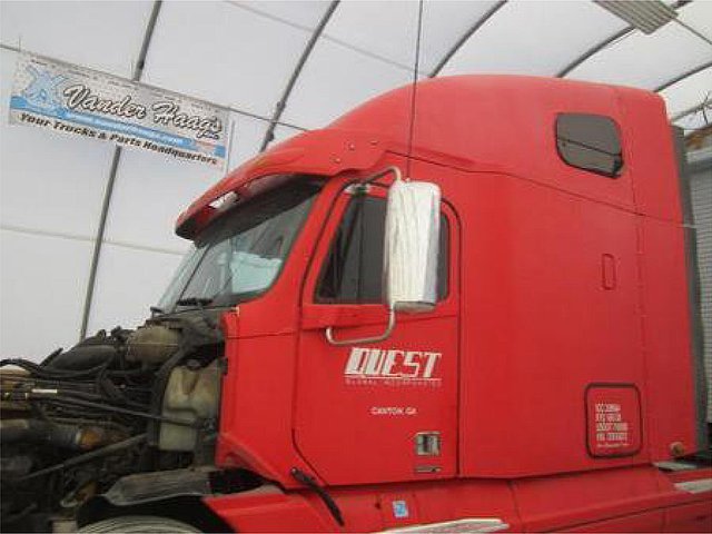 FREIGHTLINER COLUMBIA 120 Photo