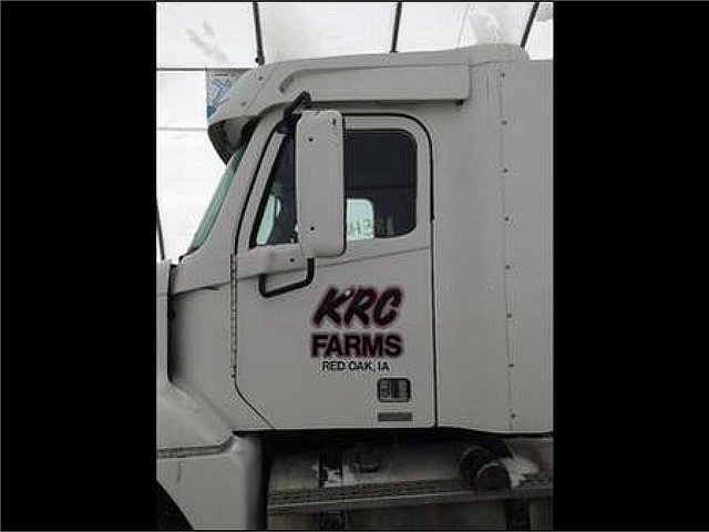 FREIGHTLINER C120-CENTURY Photo