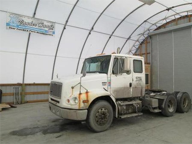 FREIGHTLINER FL112 Photo