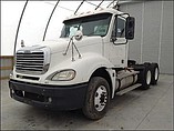 FREIGHTLINER COLUMBIA 120 Photo #2