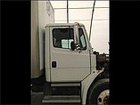 FREIGHTLINER FL70 Photo #4