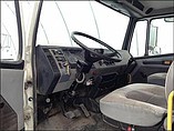 FREIGHTLINER FL70 Photo #5