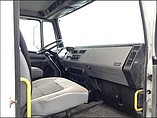 FREIGHTLINER FL70 Photo #6