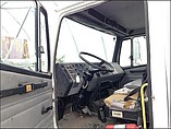 FREIGHTLINER FL60 Photo #3