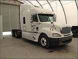 FREIGHTLINER COLUMBIA 120 Photo #4