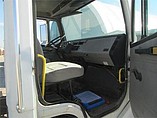 FREIGHTLINER FL70 Photo #4