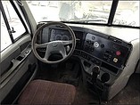 FREIGHTLINER COLUMBIA 120 Photo #5