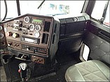 FREIGHTLINER CLASSIC XL Photo #6
