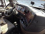 FREIGHTLINER CASCADIA Photo #2