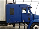 FREIGHTLINER CENTURY Photo #2