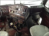 FREIGHTLINER FLD120 Photo #6