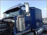 FREIGHTLINER CLASSIC XL Photo #2