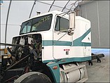 FREIGHTLINER FLD120