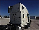 FREIGHTLINER CASCADIA Photo #3