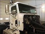 FREIGHTLINER FLD120 Photo #3