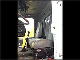 FREIGHTLINER FLD120 Photo #6