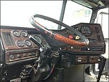 FREIGHTLINER FLD120 Photo #9