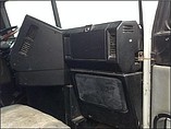FREIGHTLINER FLD120 Photo #10