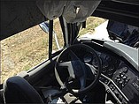FREIGHTLINER COLUMBIA 120 Photo #12