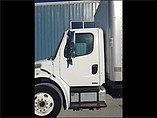 FREIGHTLINER M2 100