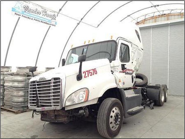 FREIGHTLINER CASCADIA Photo