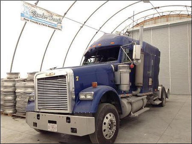 FREIGHTLINER CLASSIC XL Photo
