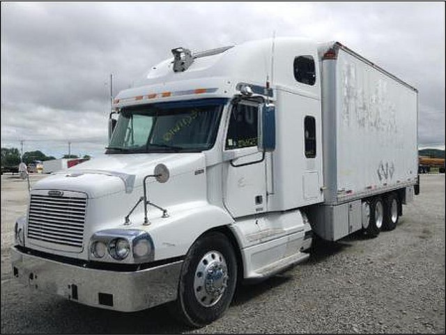 FREIGHTLINER CENTURY Photo