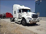 FREIGHTLINER COLUMBIA 120