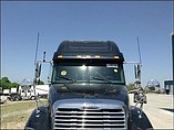 FREIGHTLINER COLUMBIA 120 Photo #2