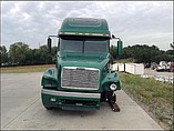 FREIGHTLINER COLUMBIA 120 Photo #2