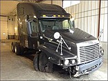 FREIGHTLINER C120-CENTURY Photo #2