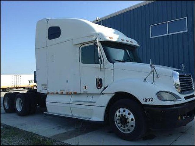 FREIGHTLINER COLUMBIA 120 Photo