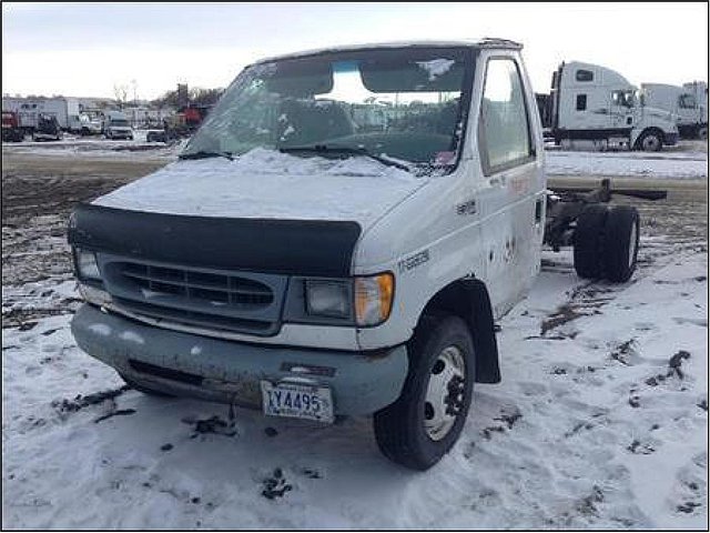 FORD E350 CUBE VAN Photo
