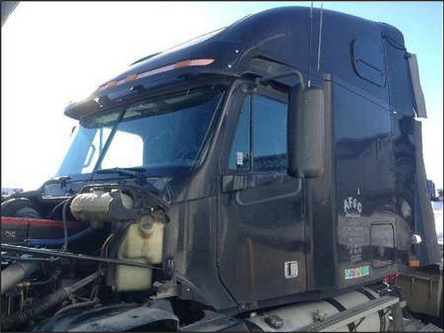 FREIGHTLINER C120-CENTURY