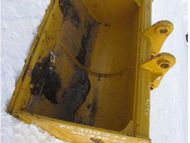 EXCAVATORS PC300, EX270,EX230,E Photo